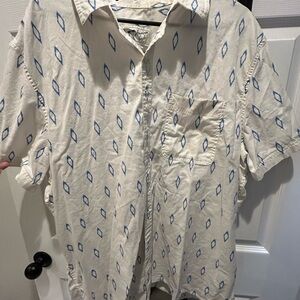 American Eagle Outfitters White Shirt with Blue Diamond Pattern